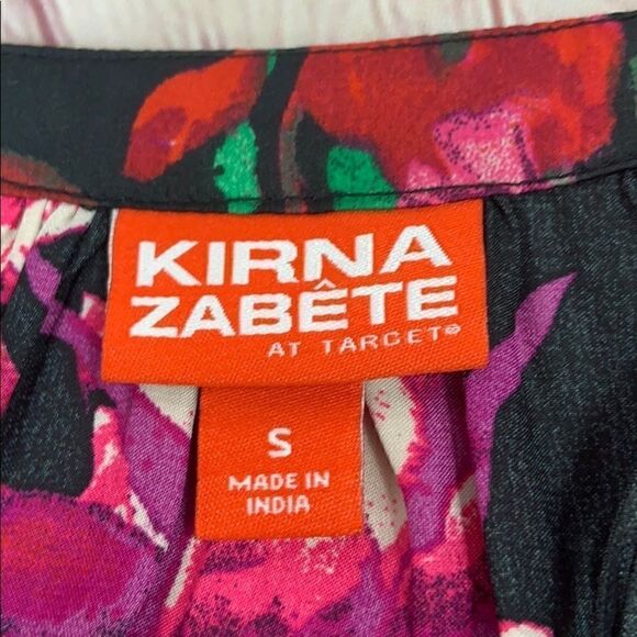 Kirna Zabete Target- tie V-neck floral long sleeve, tunic blouse - Picture 7 of 10